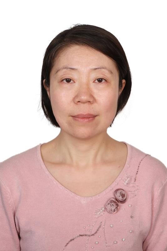 医学部第十届优秀女教职工医学部图书馆张燕蕾