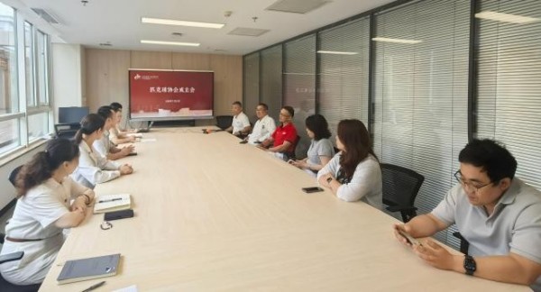 图片35.jpg 图片35.jpg